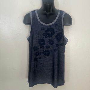 Mission Tank Top XL runs small Gently worn 85% polyester/12% rayon/3% spandex